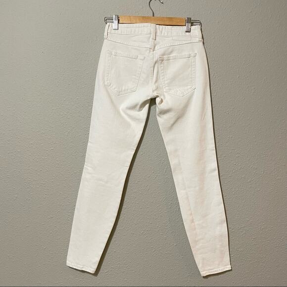 AMO White Twist Sea Salt Raw Hem Distressed Slim Fit Jeans Mid Rise Womens 23 - Picture 6 of 10